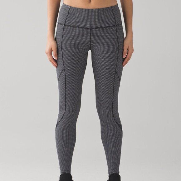 Lululemon Cadence Crusher Tight Size 6 Power Luxtreme Tiny Geo Black White - Picture 1 of 10